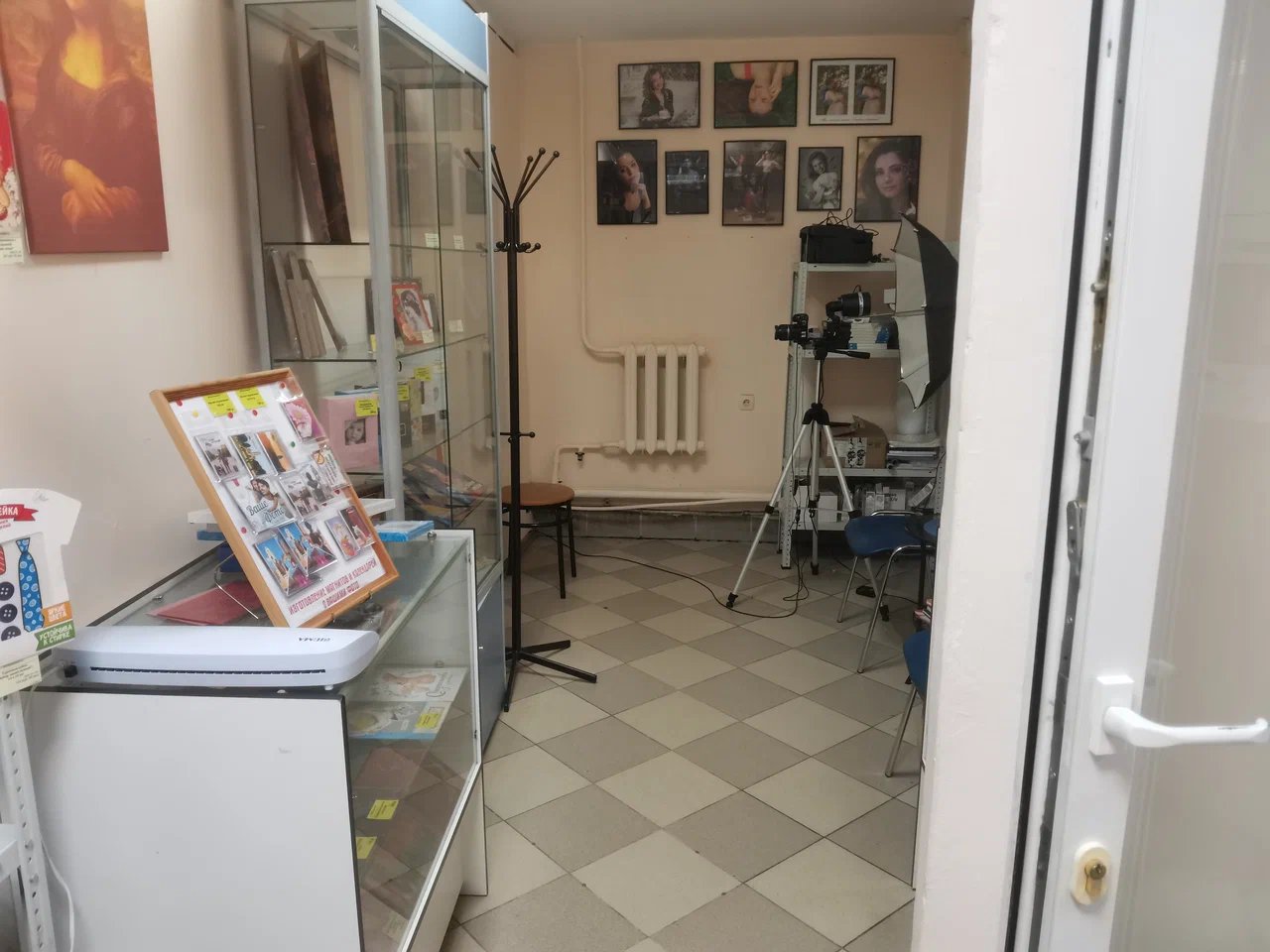 Интерьер фотосалона ФотоЛОСЬ